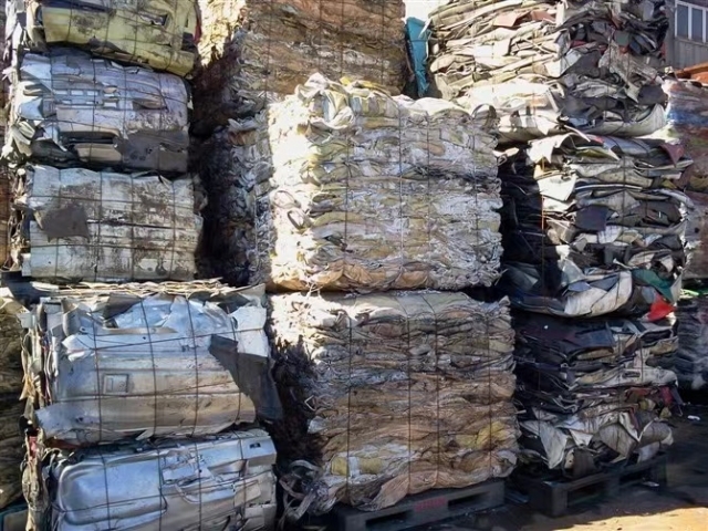 廃プラスチックのイメージ写真